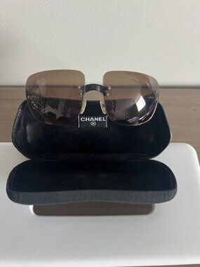 Chanel 4006 Rimless Gradient Sunglasses CC Logo w/ Case